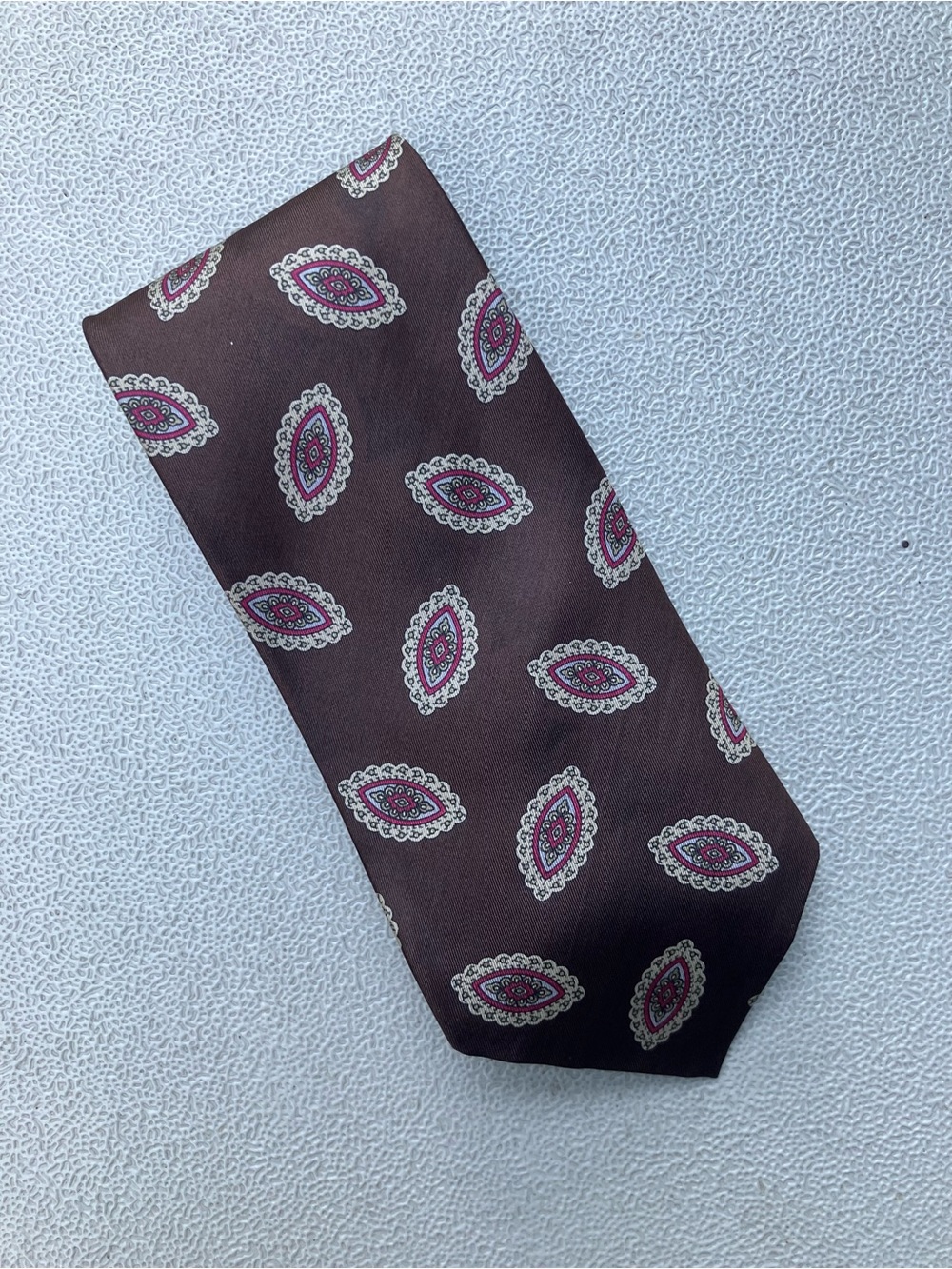Oscar de la Renta silk tie